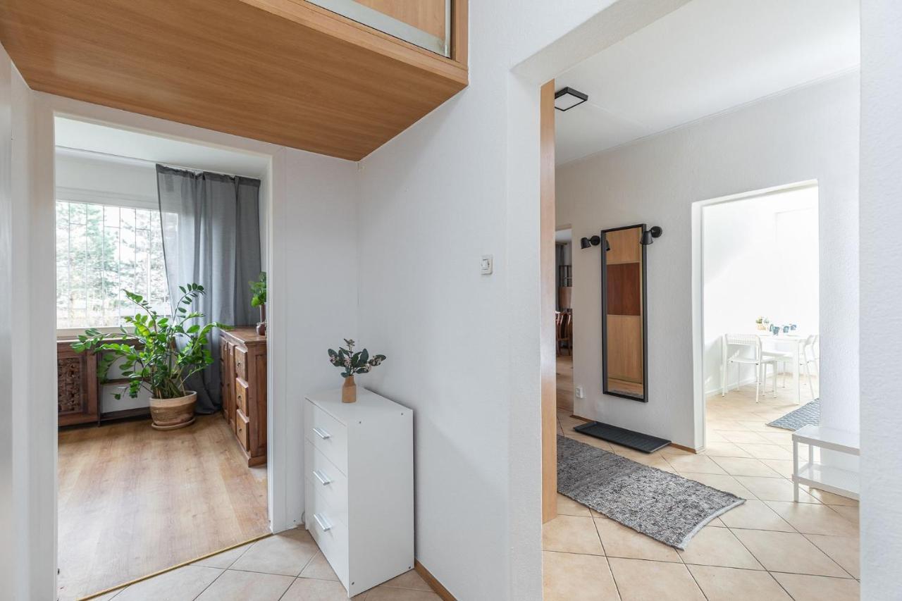 Room, Pirenejska 20 Cozy * Warszawa