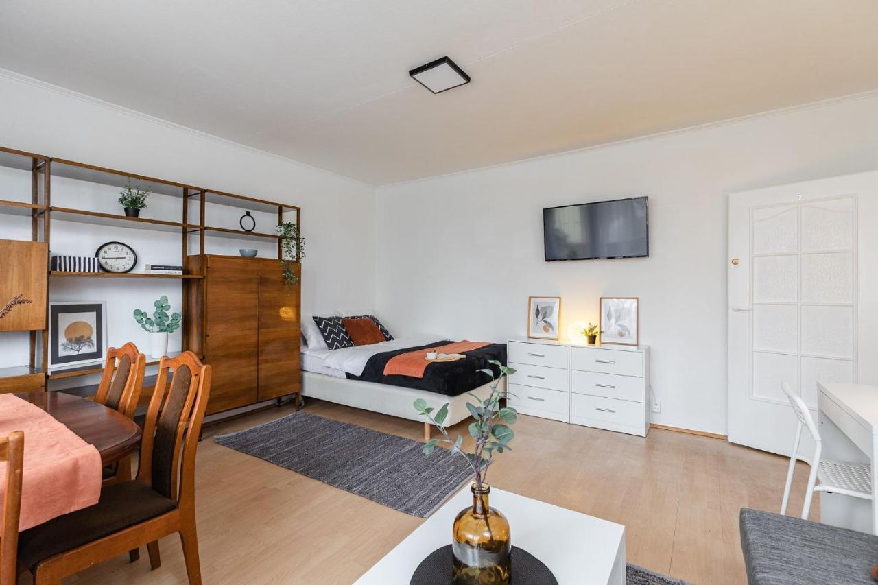 Apartament Room, Pirenejska 20 Cozy *